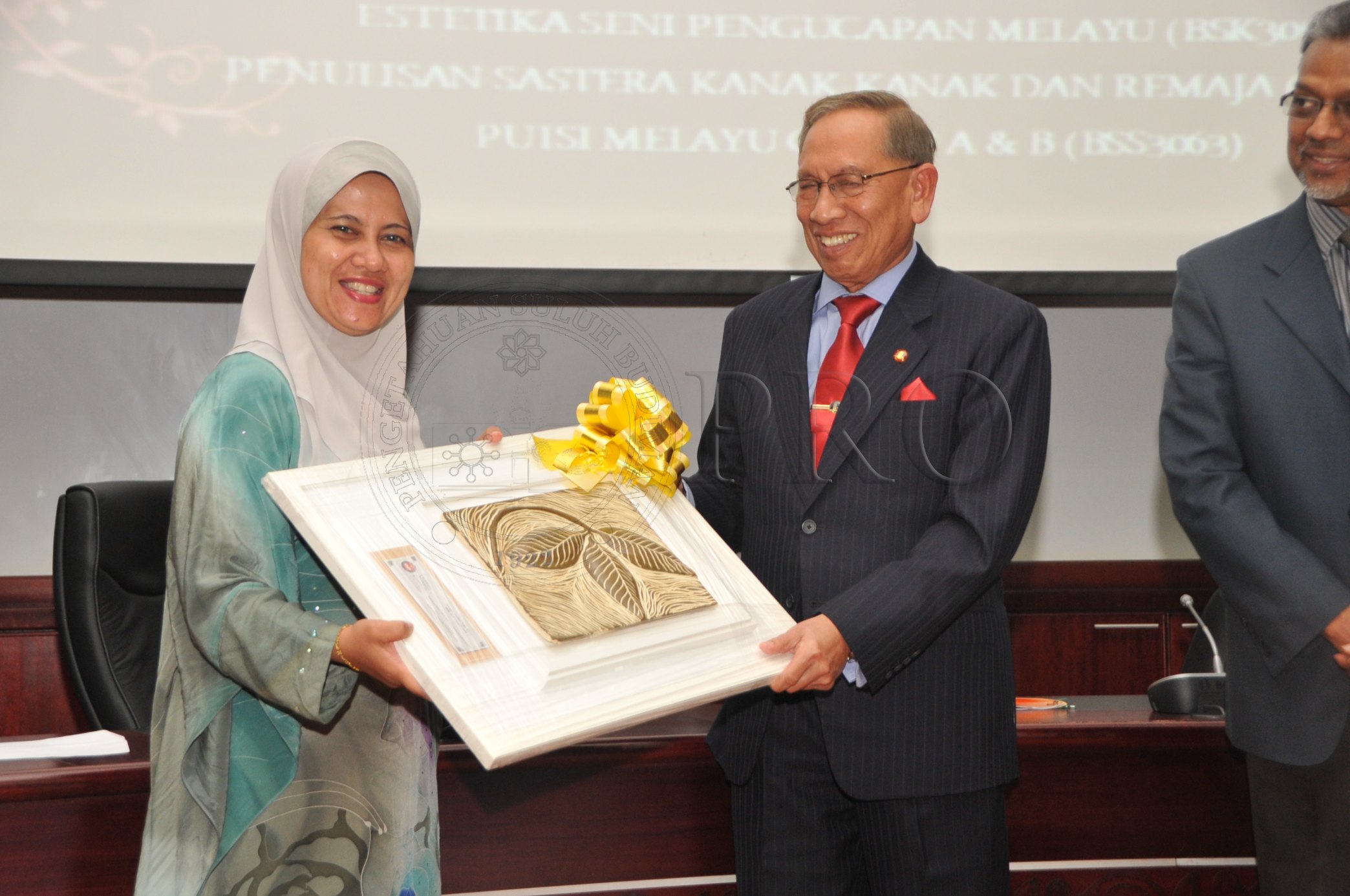 PRO 14 50 RECORD PRO 6910